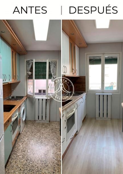 Antes y después de la reforma de una cocina en un piso gestionado en Zaragoza