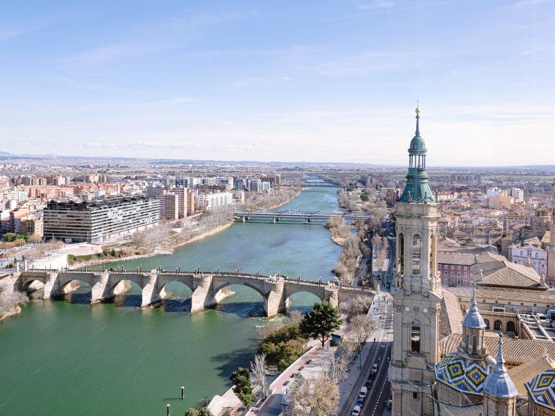 ¿Vender o alquilar mi piso en Zaragoza? Cómo decidir