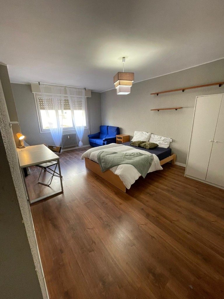 Habitación amueblada de un piso compartido, proteger la renta de tu piso: seguro de impago o renta garantizada Proteger la renta de tu piso: seguro de impago o renta garantizada: habitación amueblada de un piso compartido