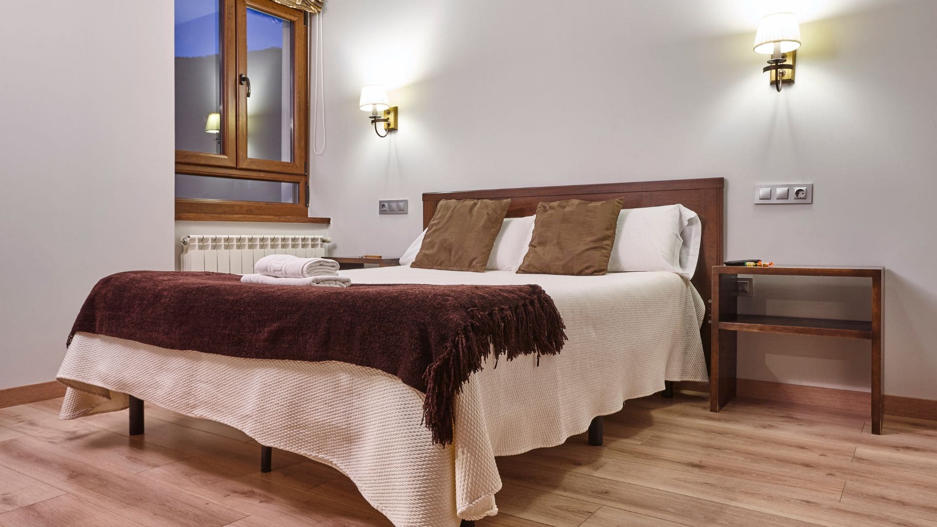 Dormitorio de un piso con seguro de impago del alquiler en Zaragoza