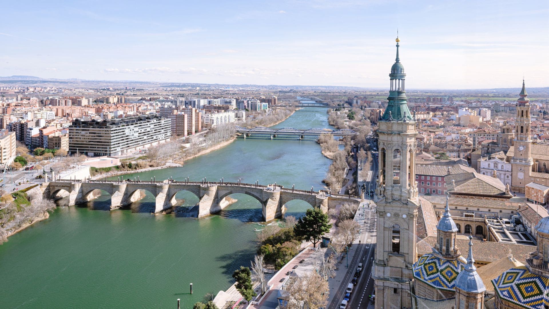 Pasos para alquilar mi vivienda en Zaragoza, junto al Puente de Piedra